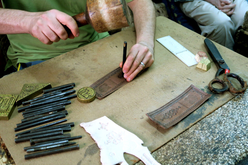 Leather Artisan & Tools at work - Layachi - JTMc blog